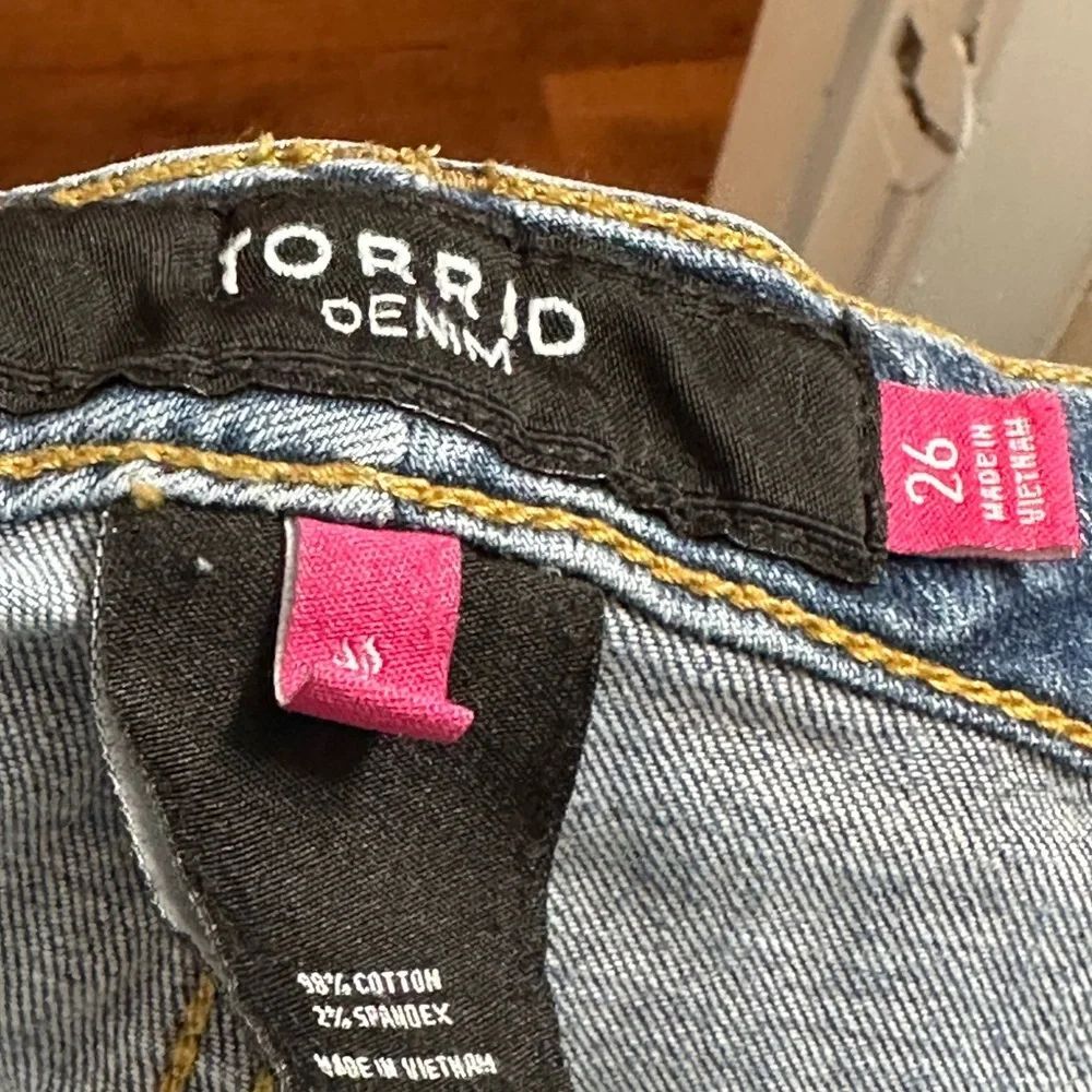 Torrid jeans - Picture 3 of 3